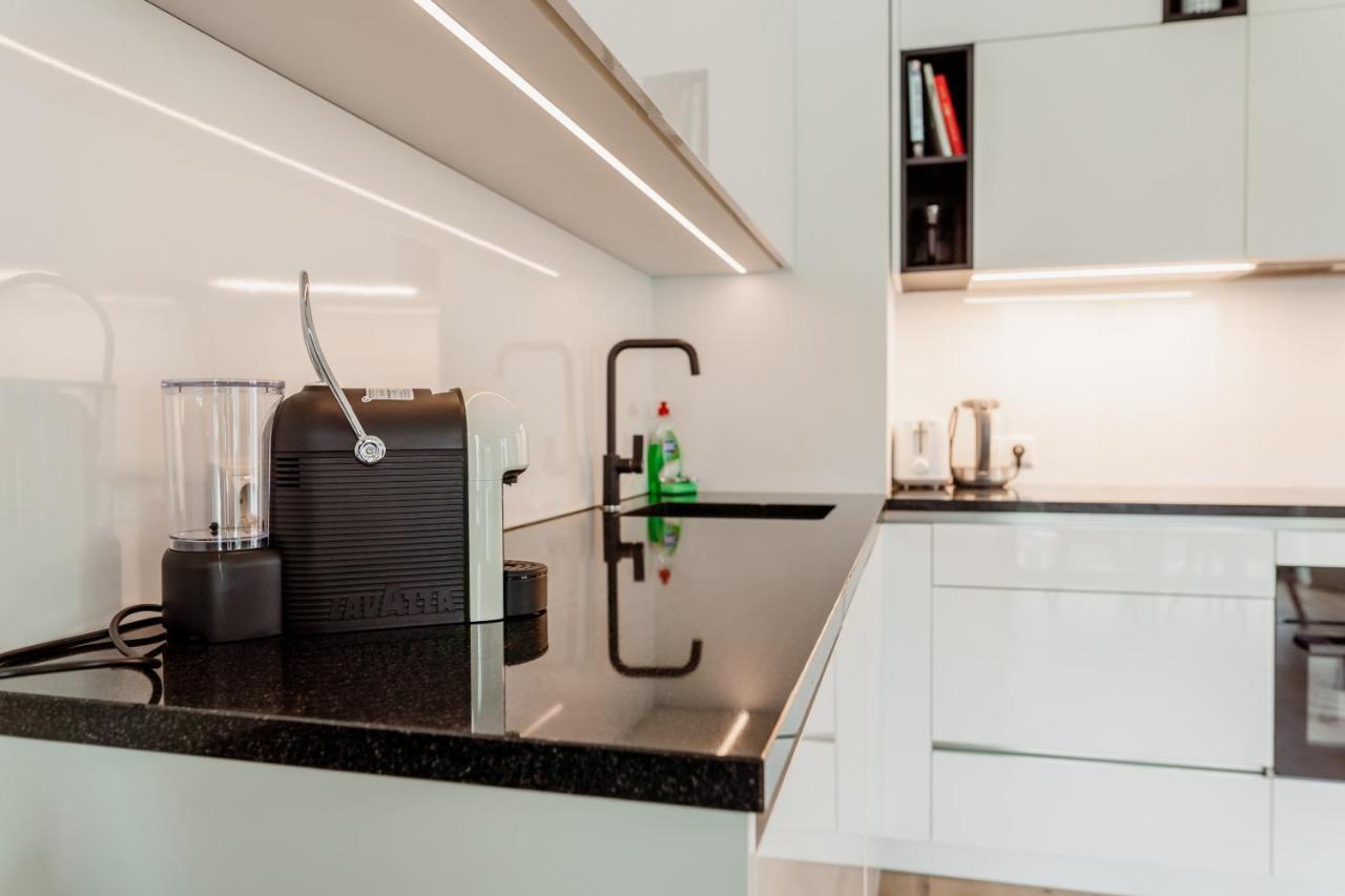 Dream Stay - Modern Apartments In City Centre Таллин Экстерьер фото